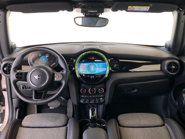 fotoG 6 del MINI MINI Cabrio Cooper 100 kW (136 CV) 136cv Gasolina del 2024 en Madrid