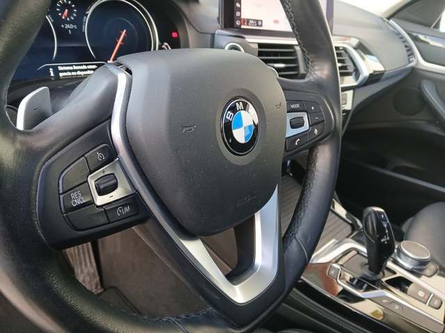 BMW X4 xDrive20d color Blanco. Año 2021. 140KW(190CV). Diésel. En concesionario GANDIA Automoviles Fersan, S.A. de Valencia