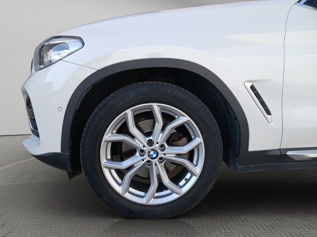 BMW X4 xDrive20d color Blanco. Año 2021. 140KW(190CV). Diésel. En concesionario GANDIA Automoviles Fersan, S.A. de Valencia