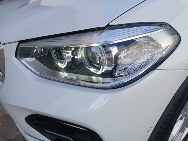BMW X4 xDrive20d color Blanco. Año 2021. 140KW(190CV). Diésel. En concesionario GANDIA Automoviles Fersan, S.A. de Valencia