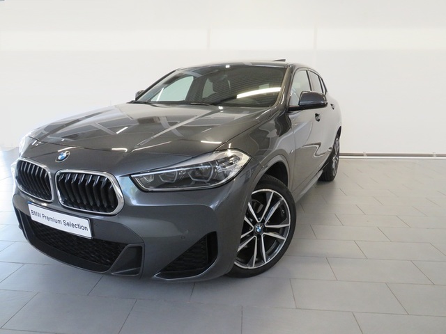 BMW X2 sDrive18d color Gris. Año 2021. 110KW(150CV). Diésel. En concesionario Lugauto S.A. de Lugo