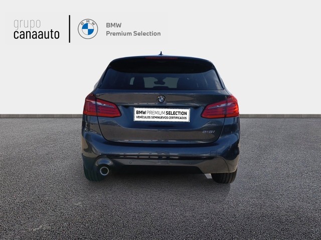BMW Serie 2 218i Active Tourer color Gris. Año 2021. 103KW(140CV). Gasolina. En concesionario TACO de Sta. C. Tenerife