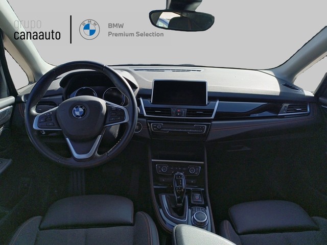 BMW Serie 2 218i Active Tourer color Gris. Año 2021. 103KW(140CV). Gasolina. En concesionario TACO de Sta. C. Tenerife