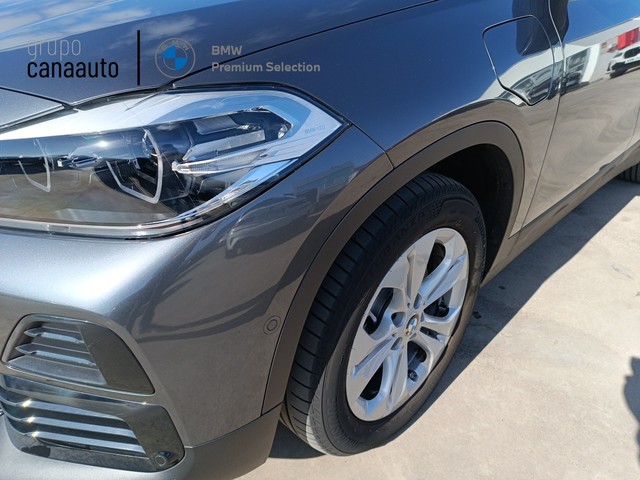 BMW X2 xDrive25e color Gris. Año 2021. 162KW(220CV). Híbrido Electro/Gasolina. En concesionario TACO de Sta. C. Tenerife