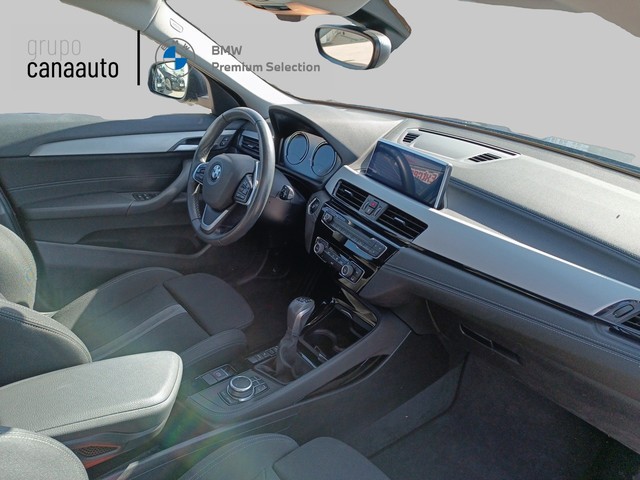 BMW X2 xDrive25e color Gris. Año 2021. 162KW(220CV). Híbrido Electro/Gasolina. En concesionario TACO de Sta. C. Tenerife