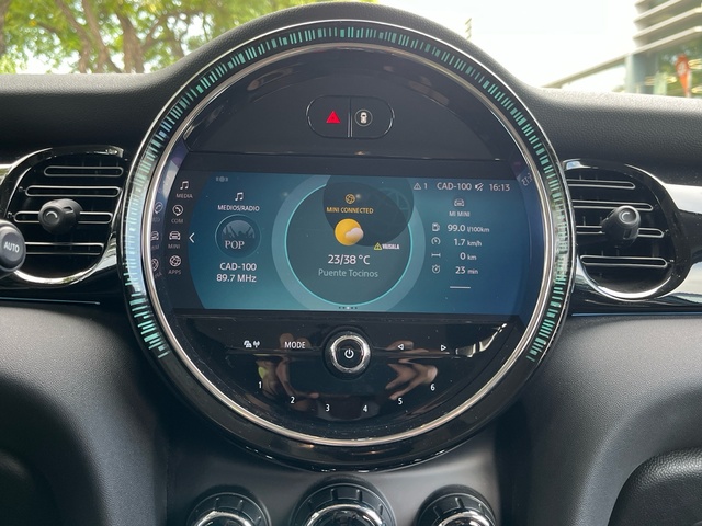 fotoG 13 del MINI MINI Cooper 5 Puertas 100 kW (136 CV) 136cv Gasolina del 2023 en Murcia