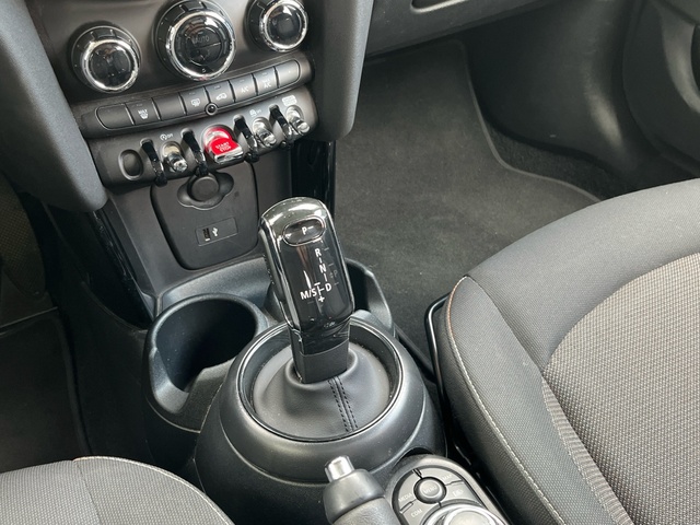 fotoG 14 del MINI MINI Cooper 5 Puertas 100 kW (136 CV) 136cv Gasolina del 2023 en Murcia