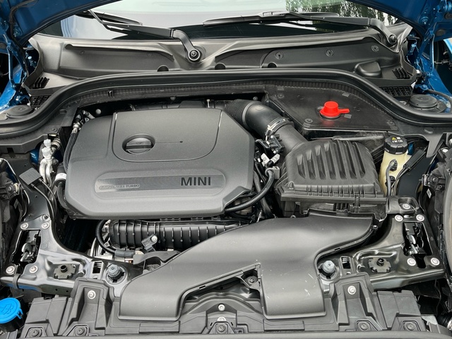 fotoG 17 del MINI MINI Cooper 5 Puertas 100 kW (136 CV) 136cv Gasolina del 2023 en Murcia