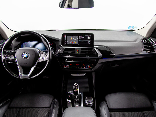 BMW X3 xDrive20d color Gris. Año 2021. 140KW(190CV). Diésel. En concesionario Móvil Begar Alicante de Alicante