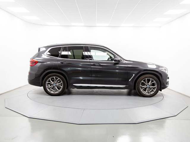 BMW X3 xDrive20d color Gris. Año 2021. 140KW(190CV). Diésel. En concesionario Móvil Begar Alicante de Alicante