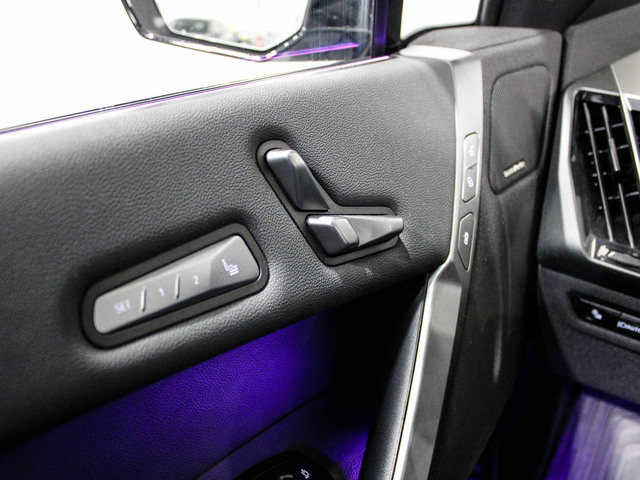 BMW iX xDrive45 color Negro. Año 2025. 300KW(408CV). Eléctrico. En concesionario Barcelona Premium -- GRAN VIA de Barcelona