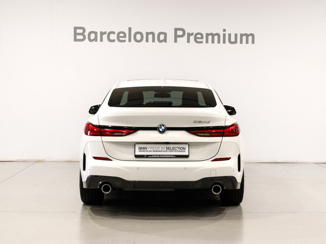 BMW Serie 2 220d Gran Coupe color Blanco. Año 2024. 140KW(190CV). Diésel. En concesionario Barcelona Premium -- GRAN VIA de Barcelona