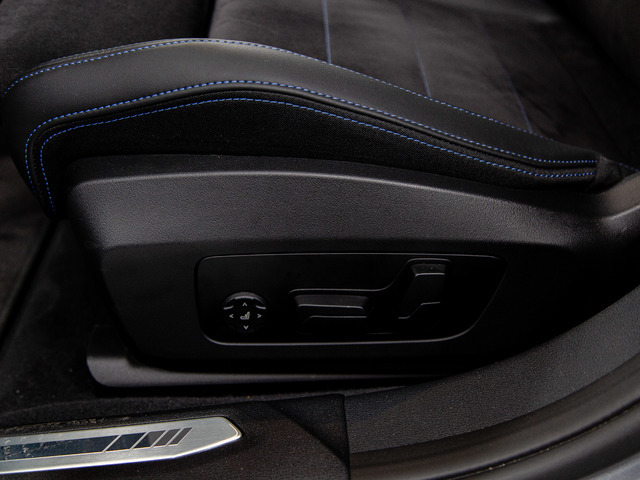 BMW Serie 1 M135i color Gris. Año 2024. 221KW(300CV). Gasolina. En concesionario Móvil Begar Alicante de Alicante