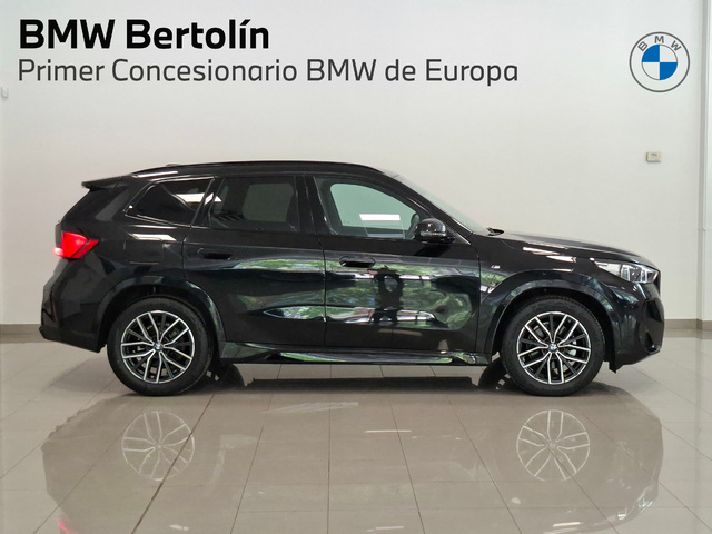 BMW X1 sDrive18d color Negro. Año 2024. 110KW(150CV). Diésel. En concesionario Automoviles Bertolin S.L. de Valencia