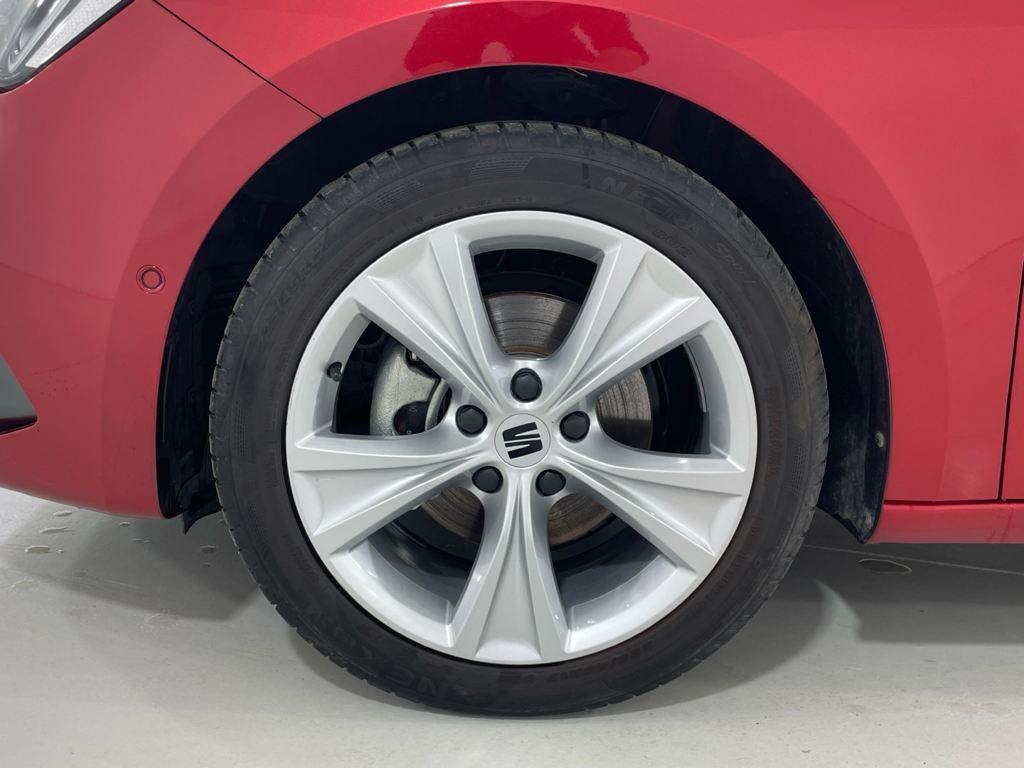 SEAT León 1.5 eTSI - 8