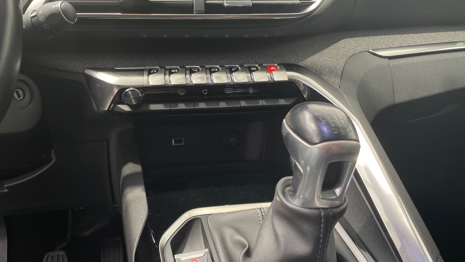 Peugeot 5008 BlueHDI 130 - 16