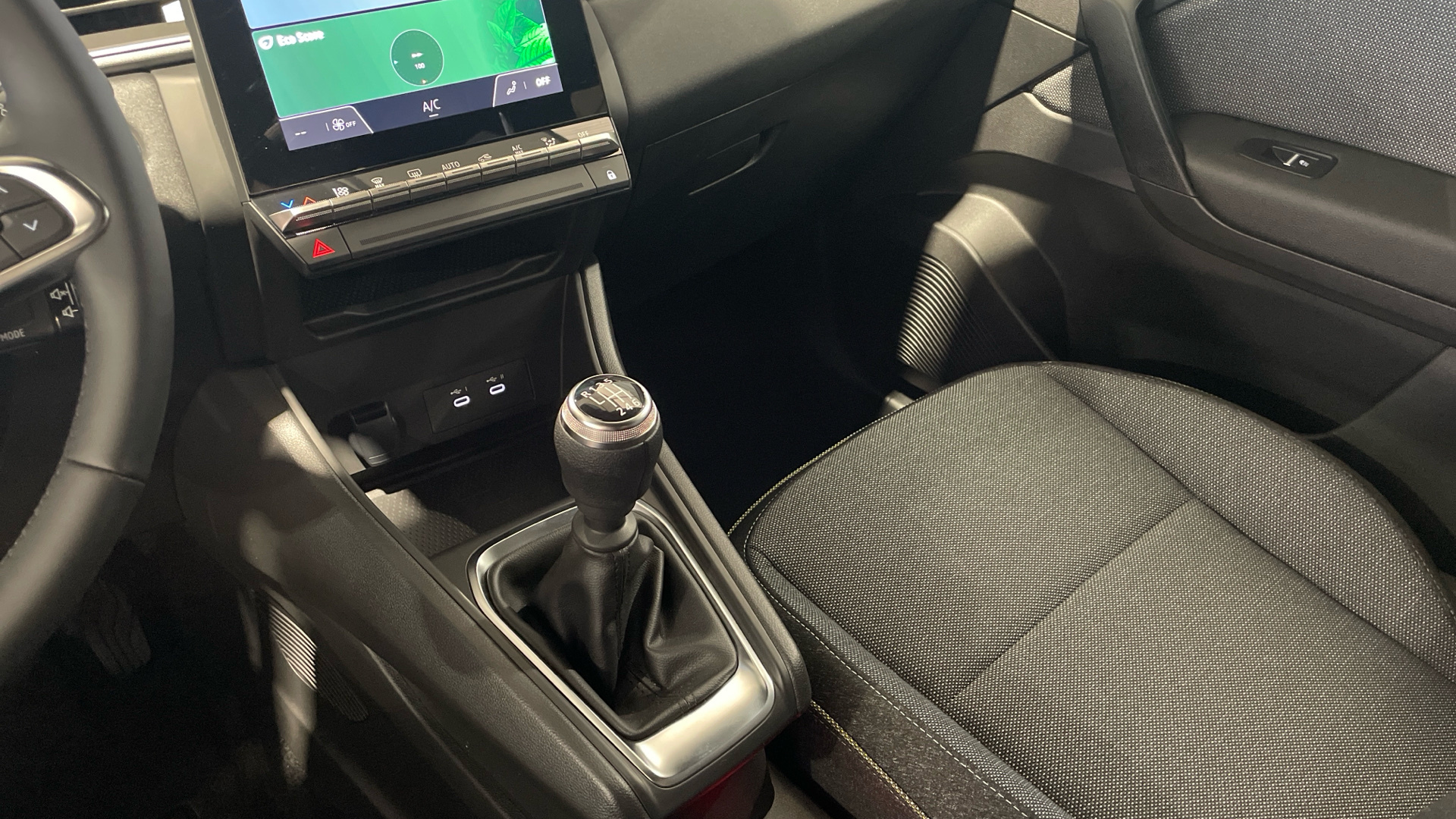 Renault Captur TCe 90 - 17