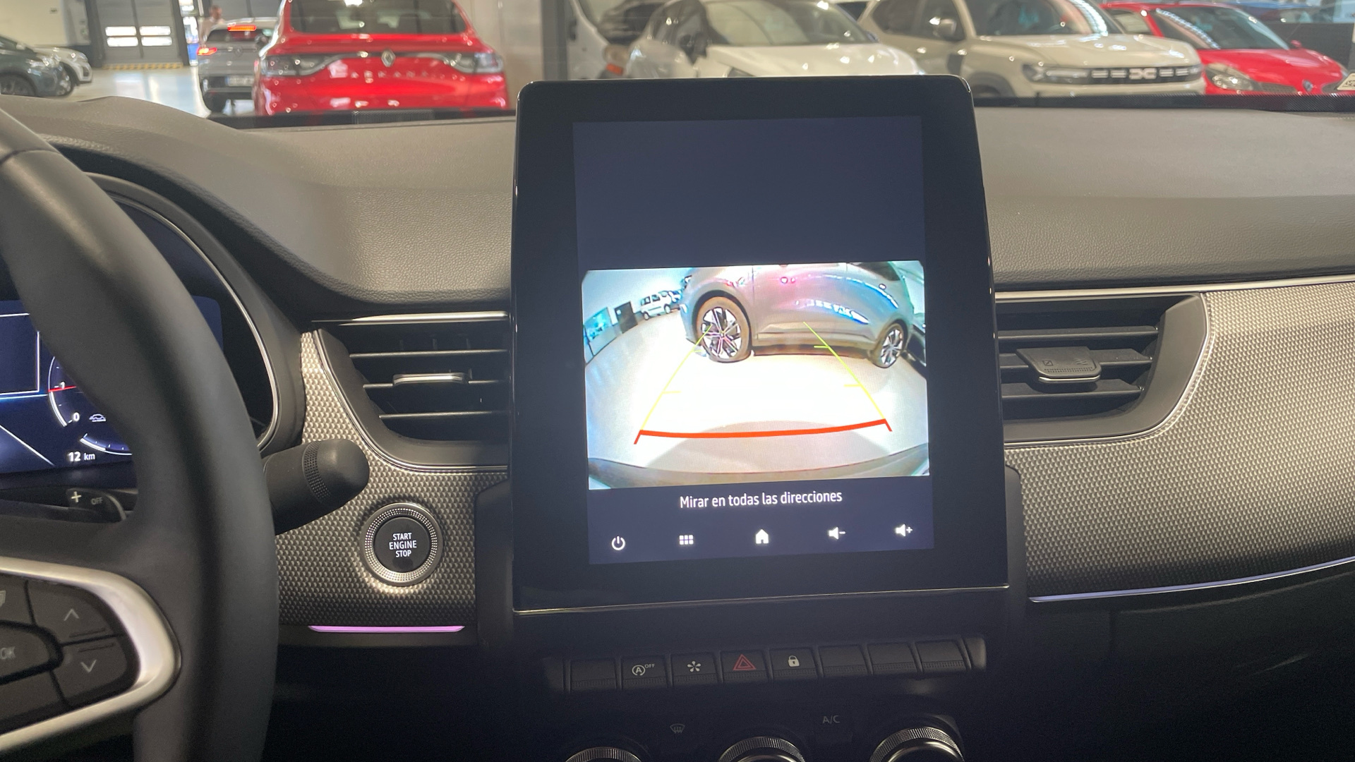 Renault Arkana E-Tech 145 - 11