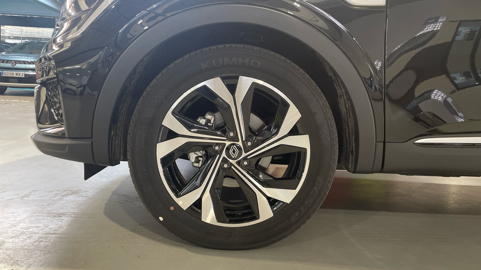 Renault Arkana E-Tech 145 - 15