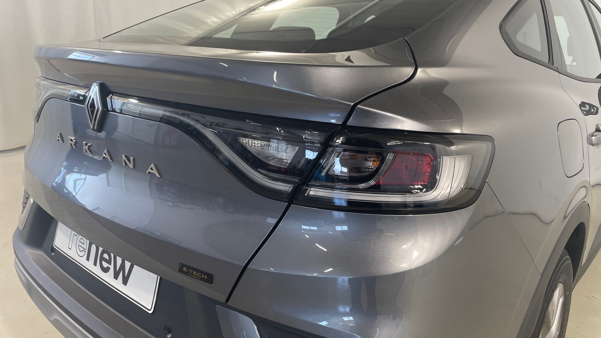 Renault Arkana E-Tech híbrido 145 - 18