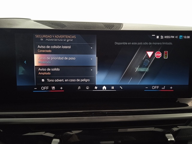 BMW X7 xDrive40d color Gris. Año 2025. 259KW(352CV). Diésel. En concesionario Albamocion S.L. ALBACETE de Albacete