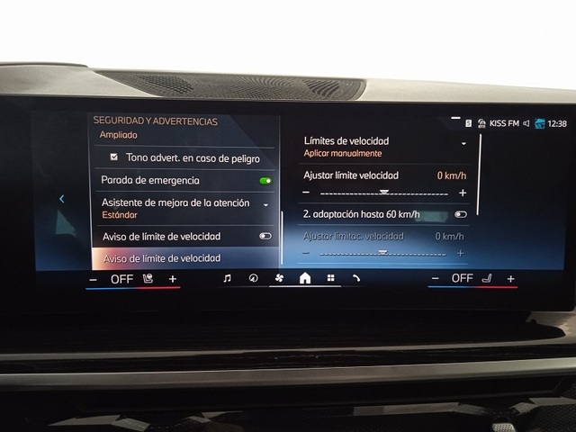 BMW X7 xDrive40d color Gris. Año 2025. 259KW(352CV). Diésel. En concesionario Albamocion S.L. ALBACETE de Albacete