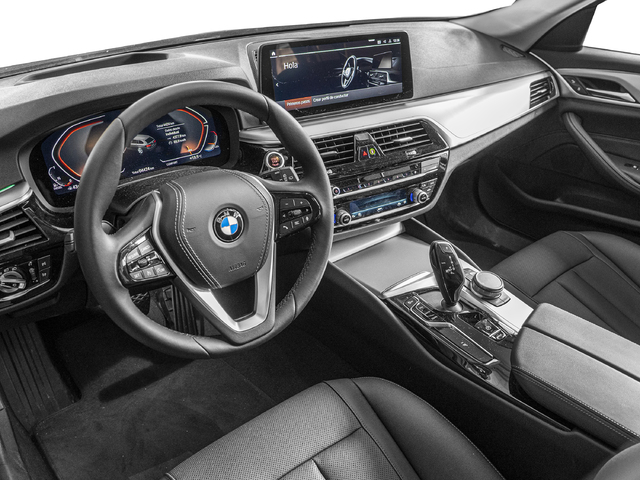 BMW Serie 5 530d Touring color Gris. Año 2025. 210KW(286CV). Diésel. En concesionario Caetano Cuzco, Alcalá de Madrid