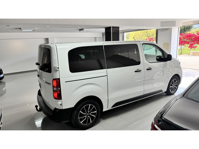 Toyota Proace Verso Combi 1.5D Family Advance L1 88 kW (120 CV)