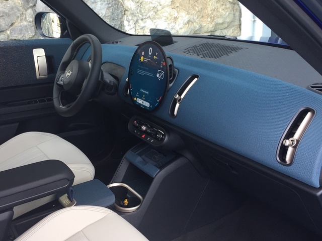 fotoG 7 del MINI MINI Countryman D 120 kW (163 CV) 163cv Diésel del 2024 en Cantabria