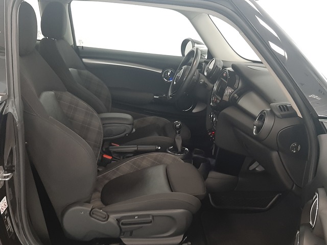 fotoG 15 del MINI MINI 3 Puertas Cooper 100 kW (136 CV) 136cv Gasolina del 2018 en Valencia