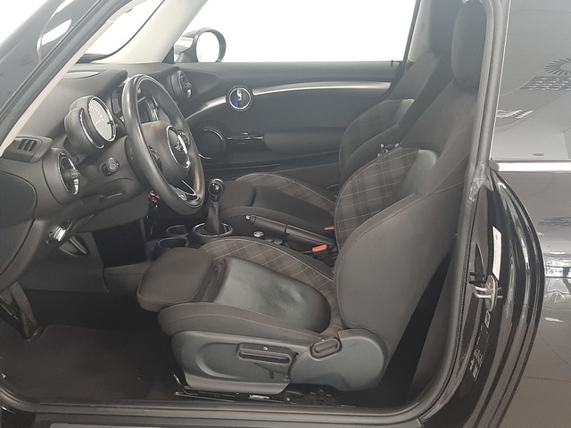 fotoG 18 del MINI MINI 3 Puertas Cooper 100 kW (136 CV) 136cv Gasolina del 2018 en Valencia