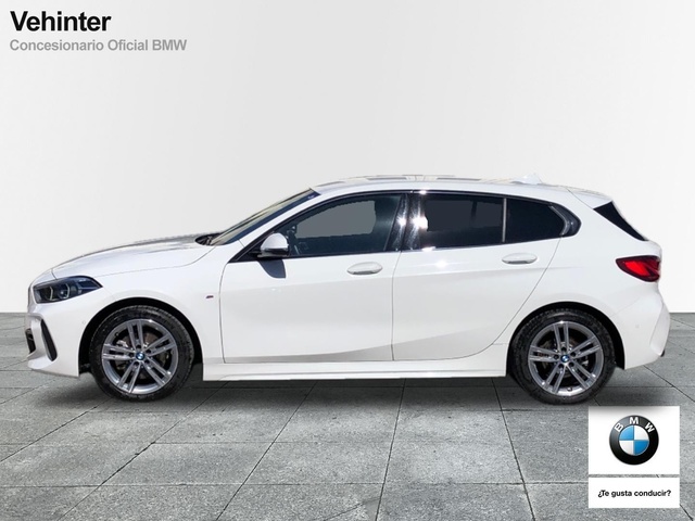 BMW Serie 1 118d color Blanco. Año 2024. 110KW(150CV). Diésel. En concesionario Vehinter Getafe de Madrid