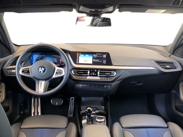 BMW Serie 1 118d color Blanco. Año 2024. 110KW(150CV). Diésel. En concesionario Vehinter Getafe de Madrid