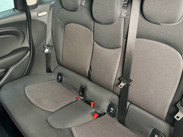 fotoG 8 del MINI MINI 5 Puertas Cooper 100 kW (136 CV) 136cv Gasolina del 2021 en Asturias