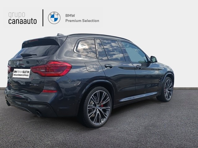 BMW X3 xDrive30e color Gris. Año 2021. 215KW(292CV). Híbrido Electro/Gasolina. En concesionario TACO de Sta. C. Tenerife