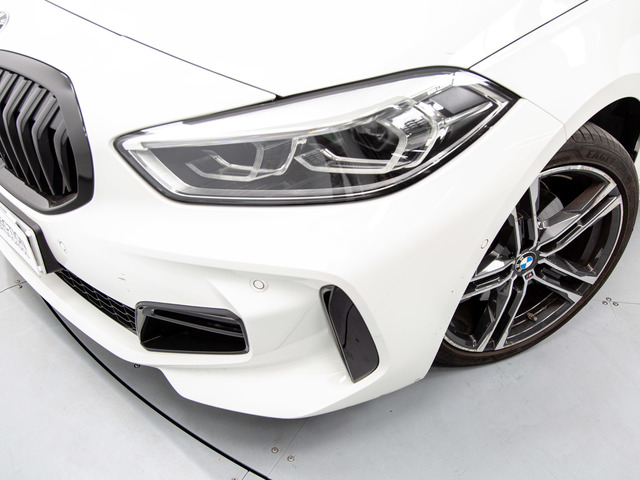 BMW Serie 1 118i color Blanco. Año 2021. 103KW(140CV). Gasolina. En concesionario Móvil Begar Alicante de Alicante