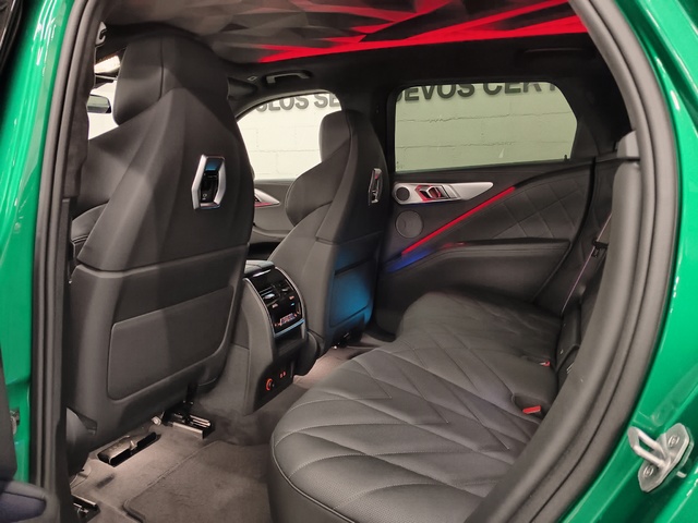 BMW XM 50e color Verde. Año 2025. 350KW(476CV). Híbrido Electro/Gasolina. En concesionario Autoberón de La Rioja