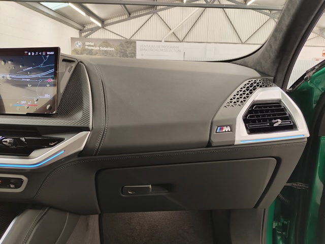 BMW XM 50e color Verde. Año 2025. 350KW(476CV). Híbrido Electro/Gasolina. En concesionario Autoberón de La Rioja