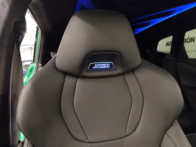 BMW XM 50e color Verde. Año 2025. 350KW(476CV). Híbrido Electro/Gasolina. En concesionario Autoberón de La Rioja