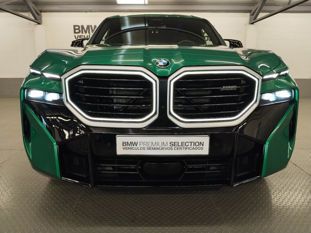 BMW XM 50e color Verde. Año 2025. 350KW(476CV). Híbrido Electro/Gasolina. En concesionario Autoberón de La Rioja