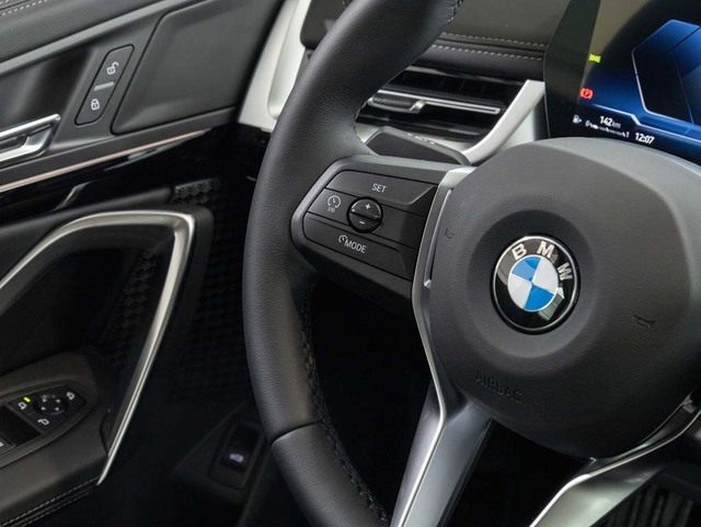 BMW X1 sDrive18d color Blanco. Año 2024. 110KW(150CV). Diésel. En concesionario Oliva Motor Girona de Girona