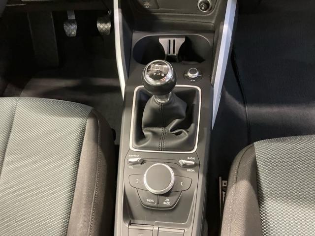Audi Q2 design 30 TFSI 85 kW (116 CV)