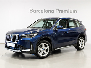 Fotos de BMW X1 sDrive20i color Azul. Año 2025. 125KW(170CV). Gasolina. En concesionario Barcelona Premium -- GRAN VIA de Barcelona