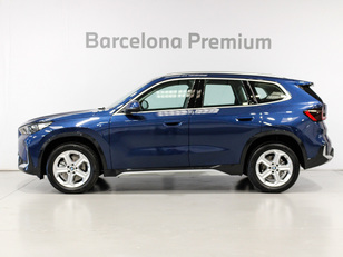 Fotos de BMW X1 sDrive20i color Azul. Año 2025. 125KW(170CV). Gasolina. En concesionario Barcelona Premium -- GRAN VIA de Barcelona