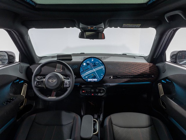 fotoG 6 del MINI MINI Aceman E 135 kW (184 CV) 184cv Eléctrico del 2025 en Girona
