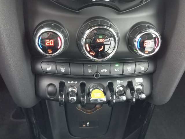 fotoG 23 del MINI MINI Cooper SE 135 kW (184 CV) 184cv Eléctrico del 2020 en Zaragoza