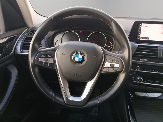 BMW X3 xDrive20d color Blanco. Año 2020. 140KW(190CV). Diésel. En concesionario GANDIA Automoviles Fersan, S.A. de Valencia