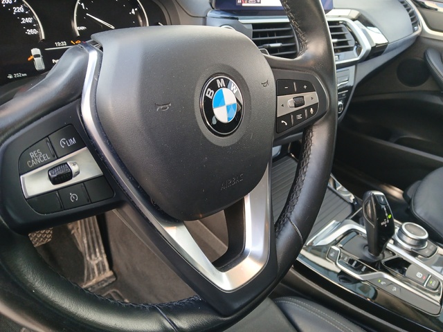 BMW X3 xDrive20d color Blanco. Año 2020. 140KW(190CV). Diésel. En concesionario GANDIA Automoviles Fersan, S.A. de Valencia