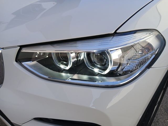 BMW X3 xDrive20d color Blanco. Año 2020. 140KW(190CV). Diésel. En concesionario GANDIA Automoviles Fersan, S.A. de Valencia