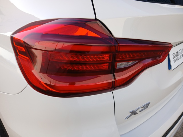BMW X3 xDrive20d color Blanco. Año 2020. 140KW(190CV). Diésel. En concesionario GANDIA Automoviles Fersan, S.A. de Valencia